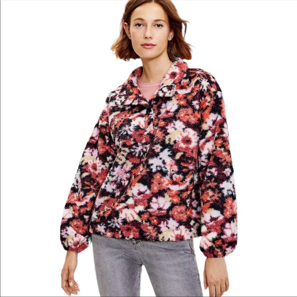 LOFT Floral Sherpa Snap Collar Top